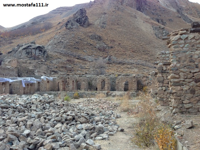 ساختمان های جانبی کاخ ناصرالدین شاهی شهرستانک